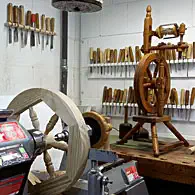 Spinnradbau: Schwungrad drechseln